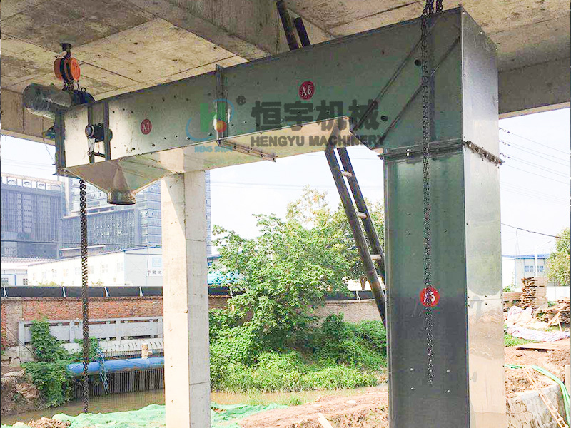 江蘇某環(huán)?？萍加邢薰?Z型提升機(jī)